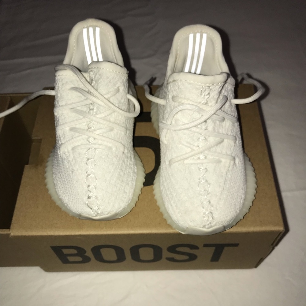 Infant Yeezy 350 V2 (creme white )